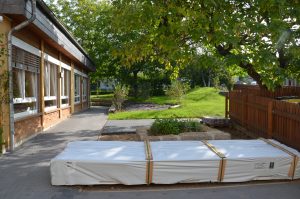 Gartenhaus Verpackt Katholischer Kindergarten Pusteblume